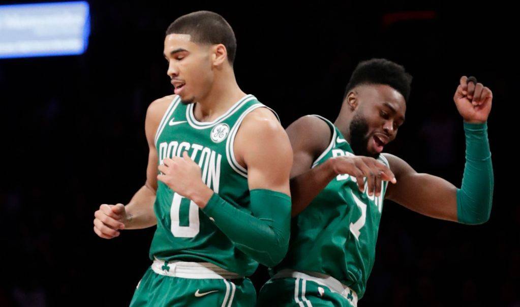  塔图姆续约凯尔特人签下五年顶薪合同  